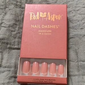 Red Aspen Nail Dashes - savannah prairie